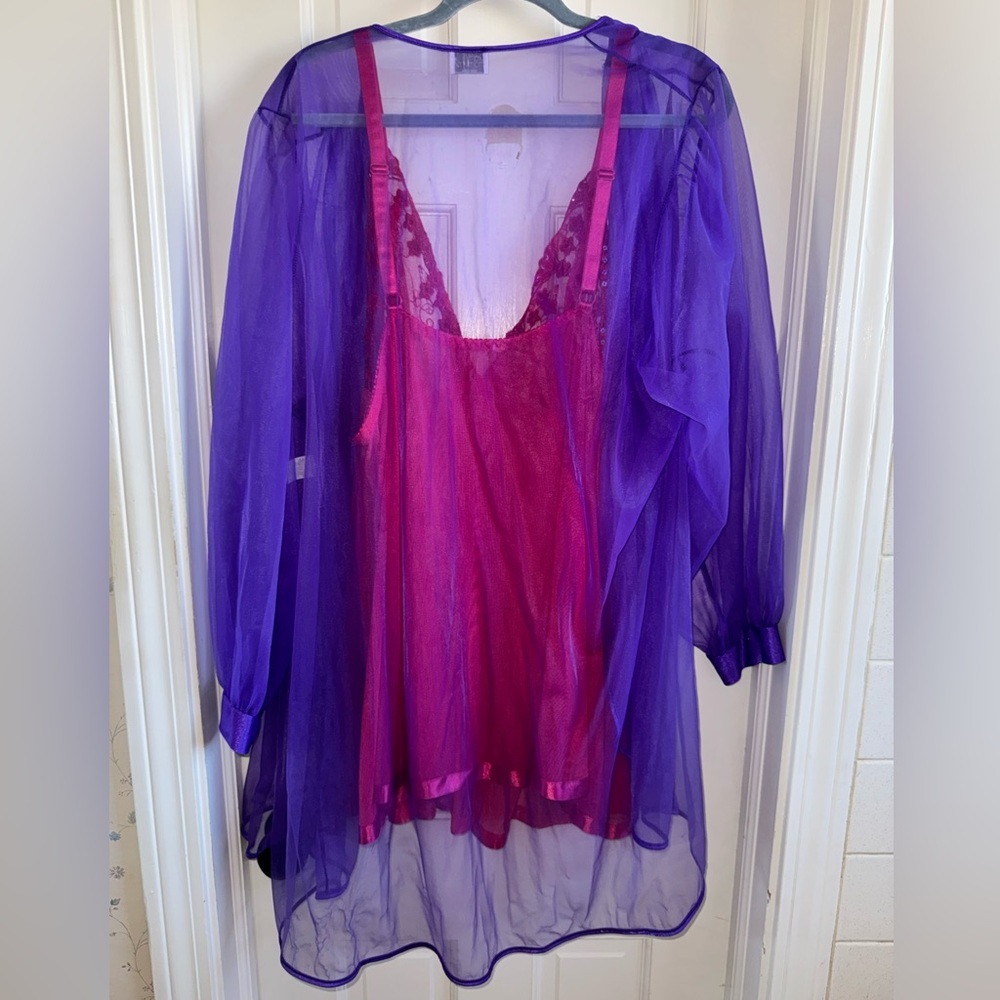 Vintage Nightgown & Robe - Picture 3 of 4